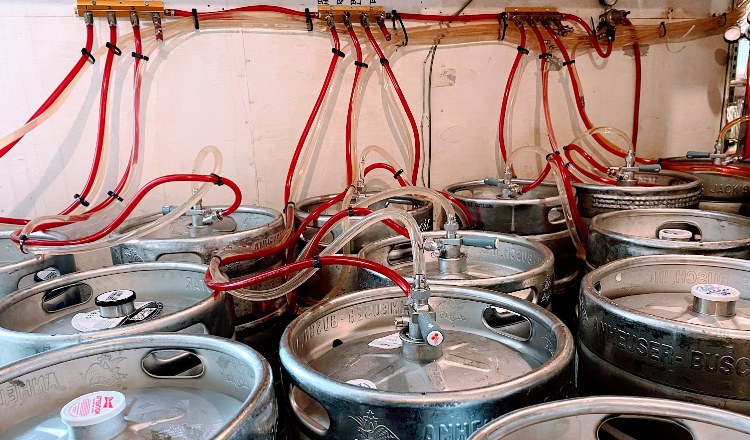 Tapworks Northwest professional Milwaukee Packout cleaning rig